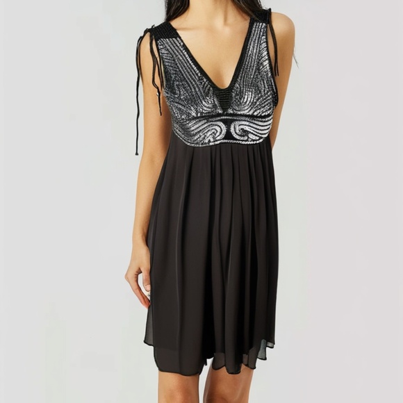 Black silver embellishment party dress in chiffon fabric - Picture 1 of 8